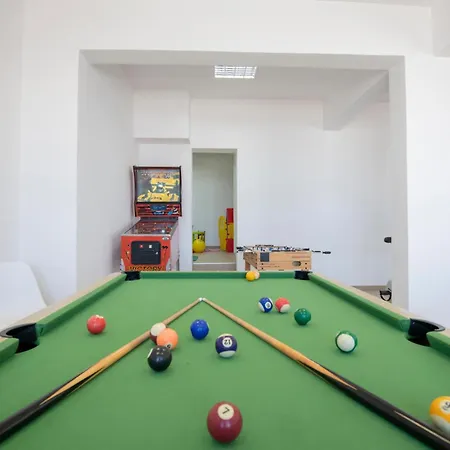 Stunning In Tatil Evi Makarska